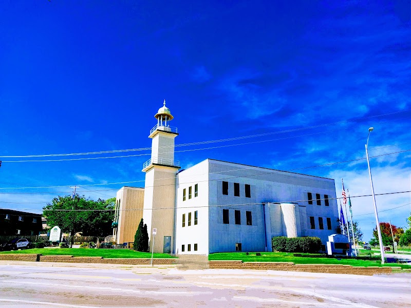 Wisconsin Mosque Northside Islamic Center | Mosque & Prayer Space in Milwaukee — Zabihah